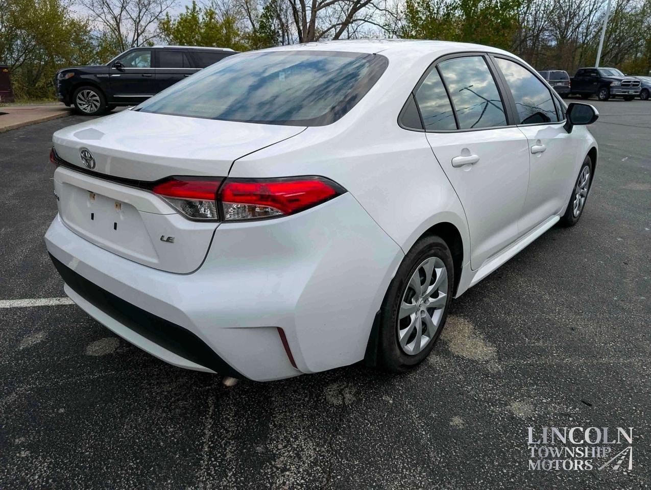 2020 Toyota Corolla LE - HEATED SEATS, CLEAN CARFAX, 1 OWNER, WINTERS! Photo