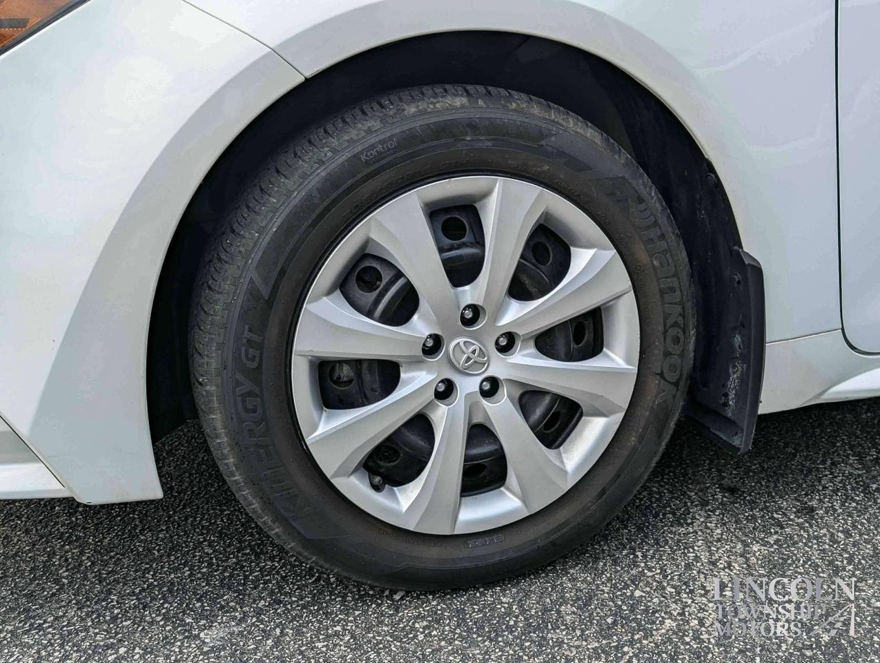 2020 Toyota Corolla LE - HEATED SEATS, CLEAN CARFAX, 1 OWNER, WINTERS! Photo