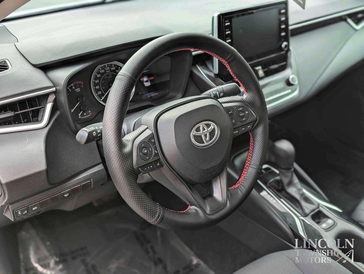 2020 Toyota Corolla LE - HEATED SEATS, CLEAN CARFAX, 1 OWNER, WINTERS! Photo