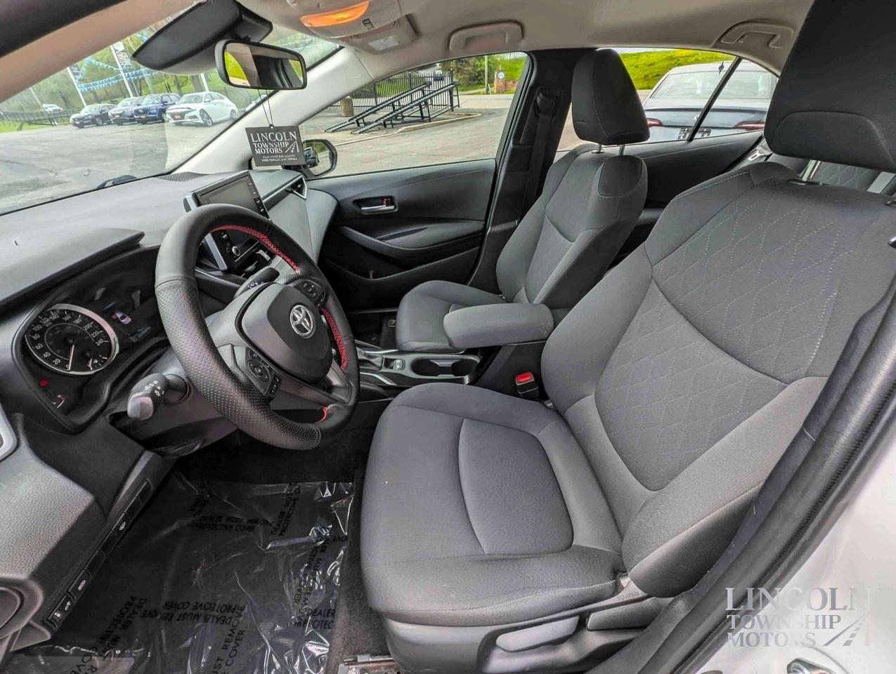 2020 Toyota Corolla LE - HEATED SEATS, CLEAN CARFAX, 1 OWNER, WINTERS! Photo