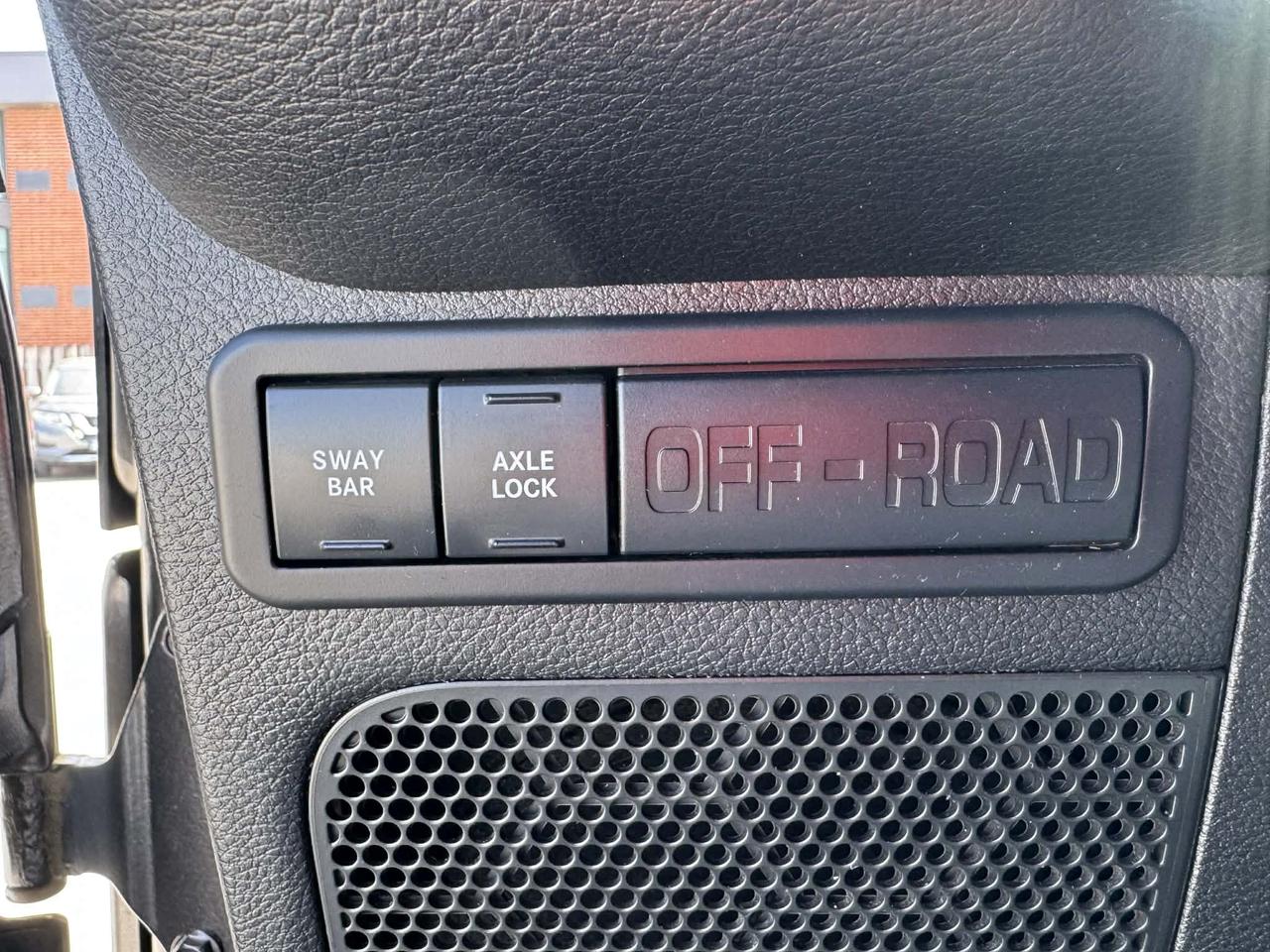 2016 Jeep WRANGLER UNLIMITED 4WD 4dr Rubicon Photo