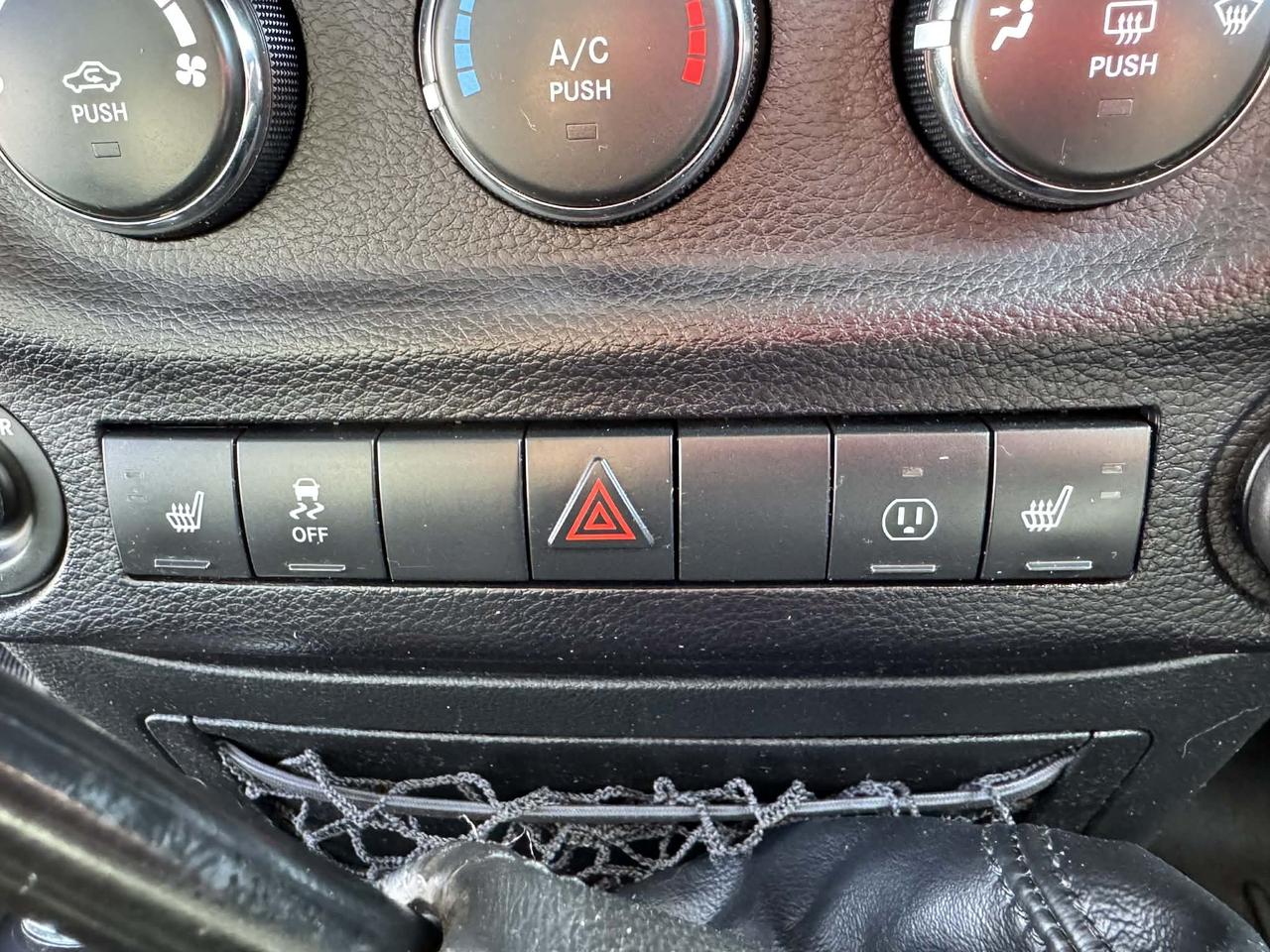 2016 Jeep WRANGLER UNLIMITED 4WD 4dr Rubicon Photo