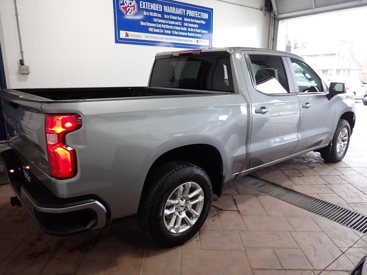 2024 Chevrolet Silverado 1500 RST Photo