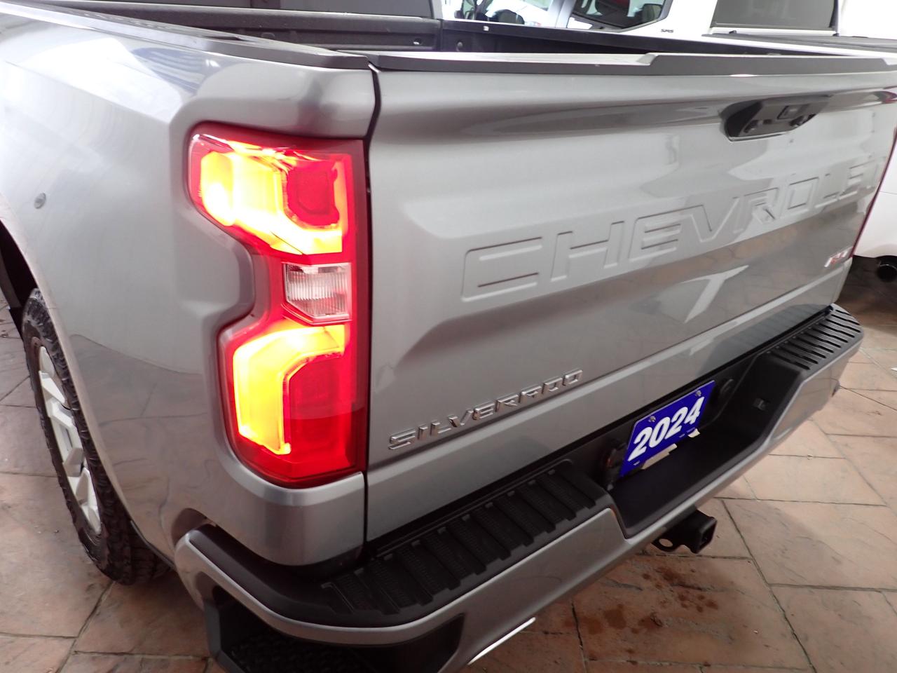 2024 Chevrolet Silverado 1500 RST Photo
