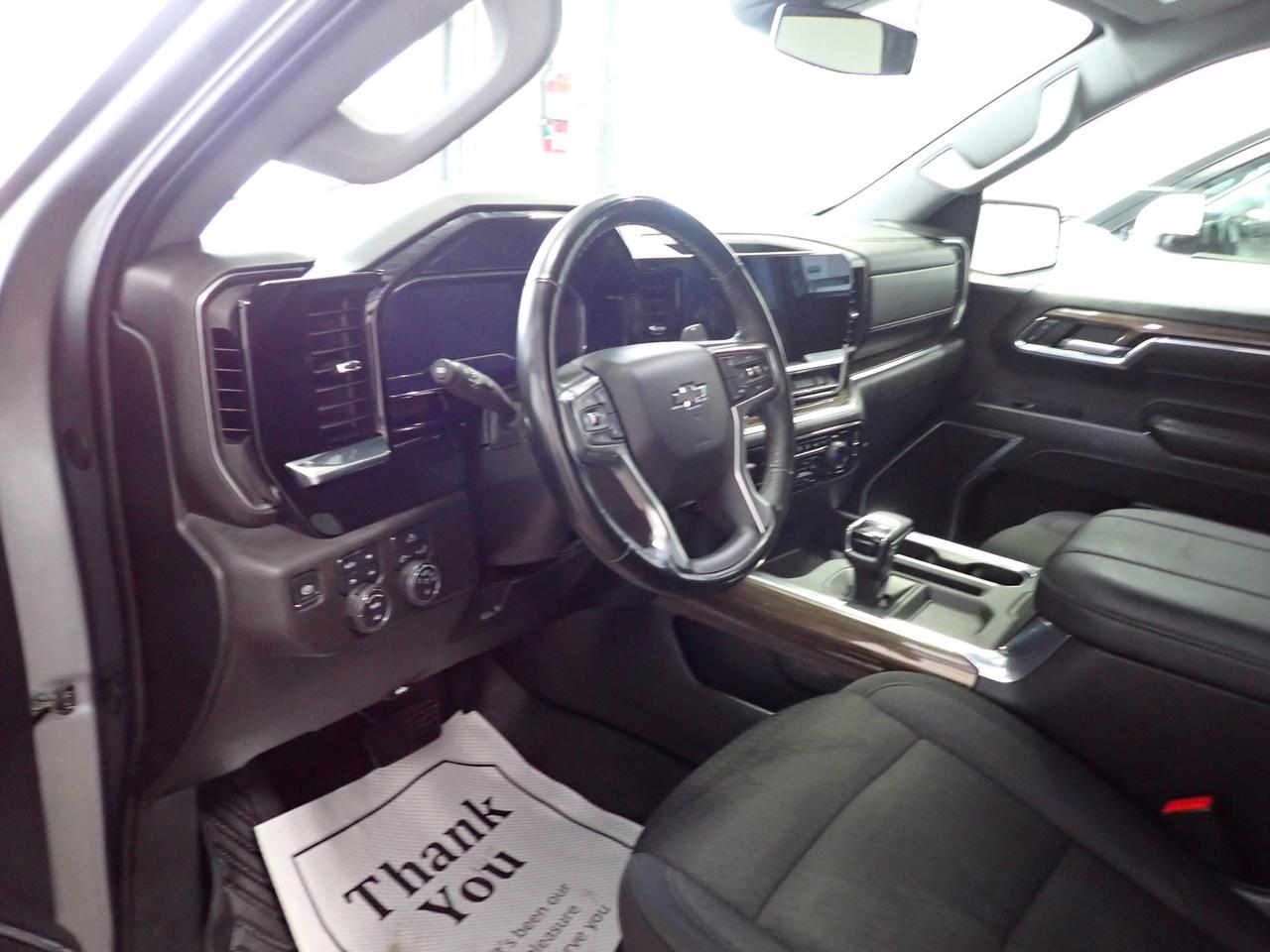 2024 Chevrolet Silverado 1500 RST Photo