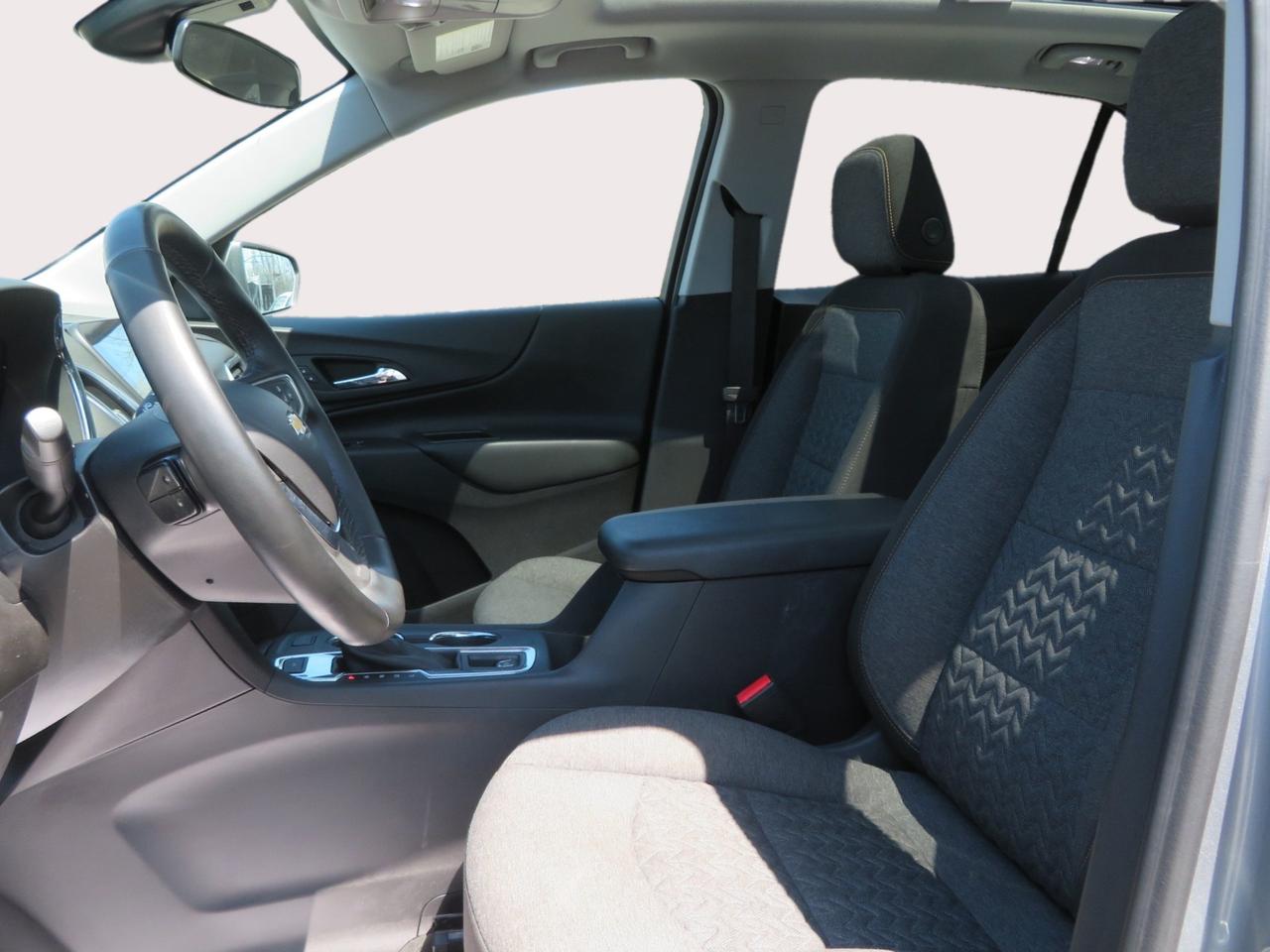 2023 Chevrolet Equinox AWD 4DR LT Photo