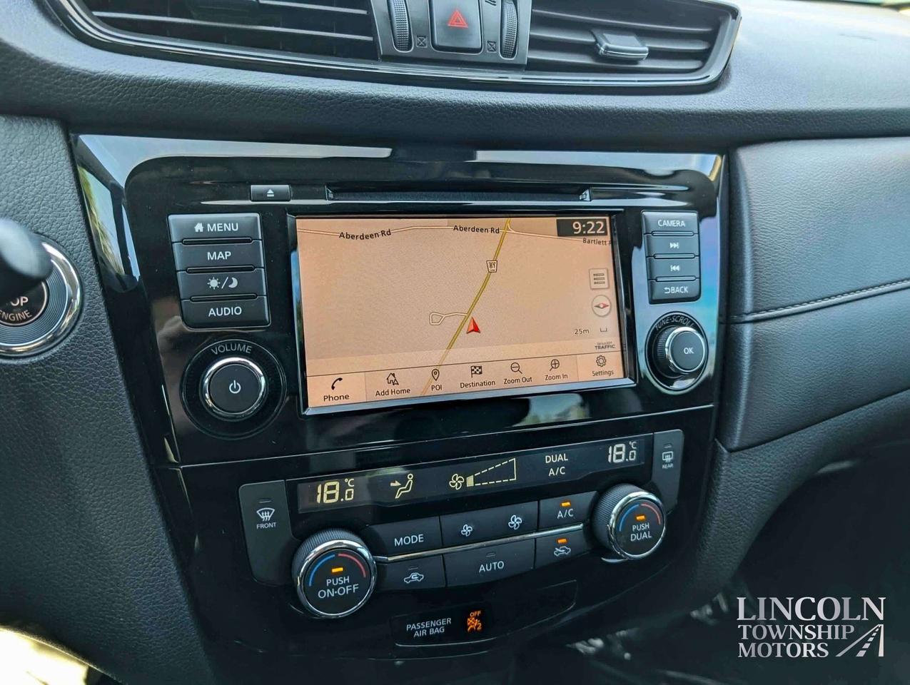 2019 Nissan Rogue SV - NAV, CLEAN CARFAX, SUNROOF, AWD, RMT START Photo