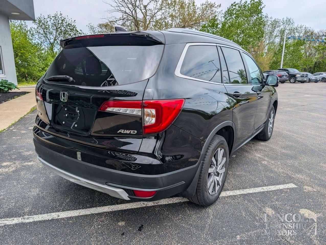 2021 Honda Pilot EX-L - NAV, CLEAN CARFAX, 8 SEATS, AWD, SUNROOF Photo