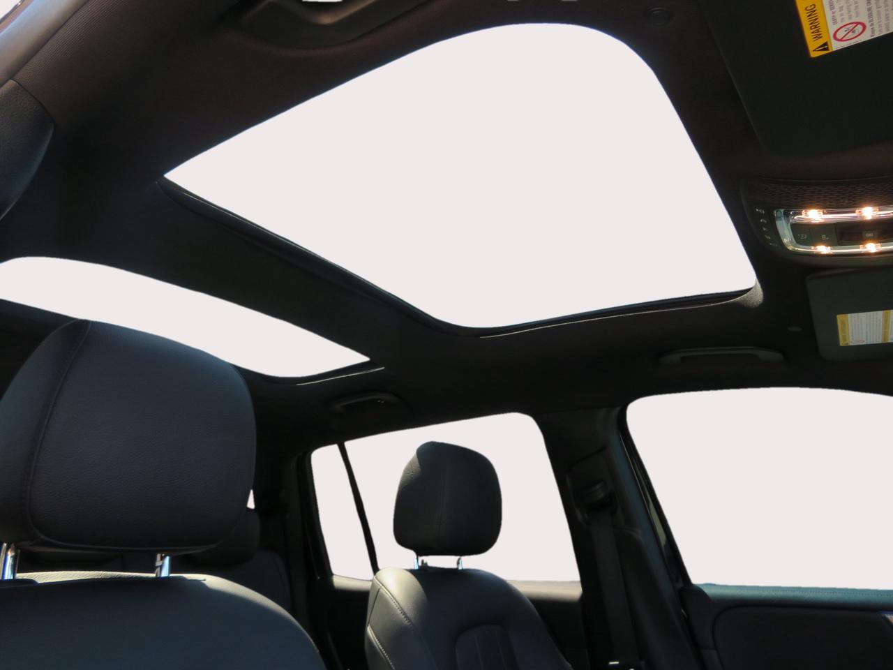 2022 Mercedes-Benz GL-Class GLB 250 4MATIC SUV Photo