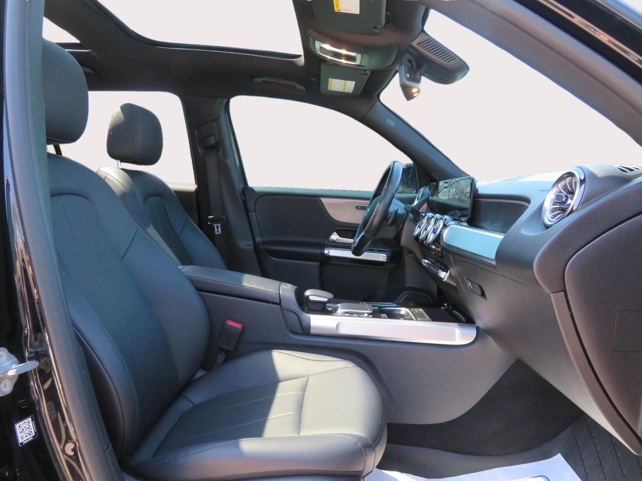 2022 Mercedes-Benz GL-Class GLB 250 4MATIC SUV Photo