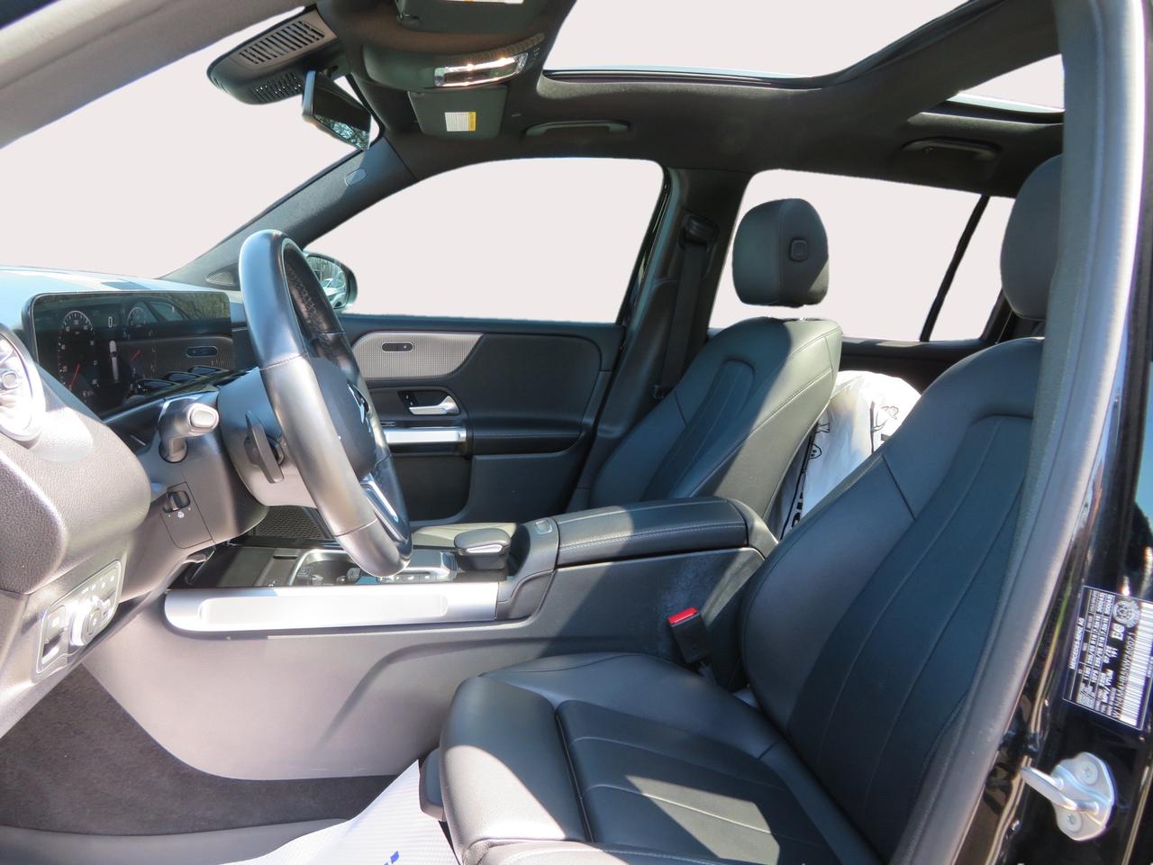 2022 Mercedes-Benz GL-Class GLB 250 4MATIC SUV Photo