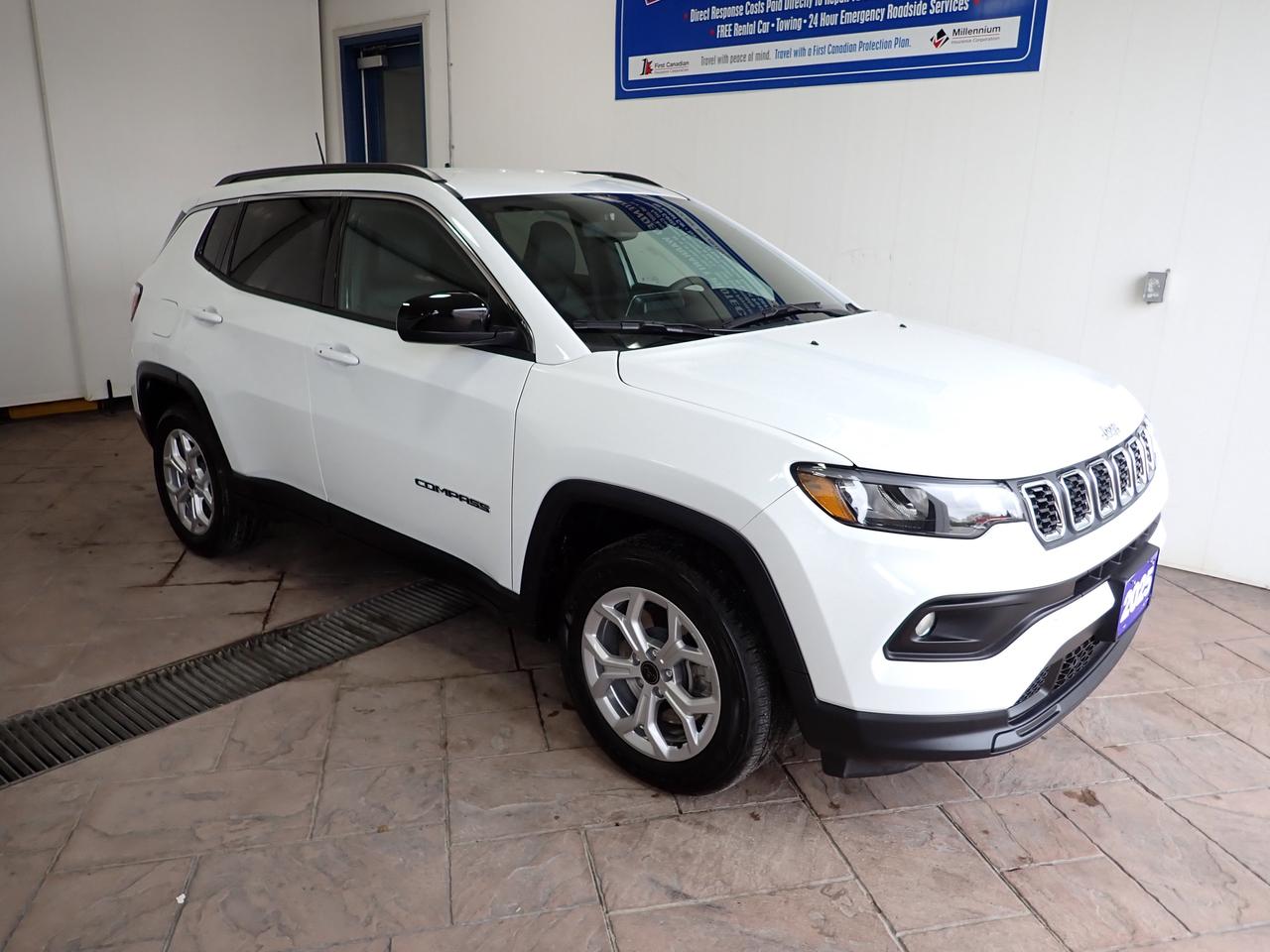 2025 Jeep Compass North 4WD Photo0