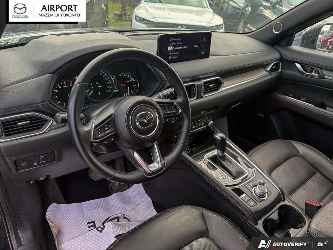 2024 Mazda CX-5 Signature 1Owner  No Accident  Signature  Finance Photo