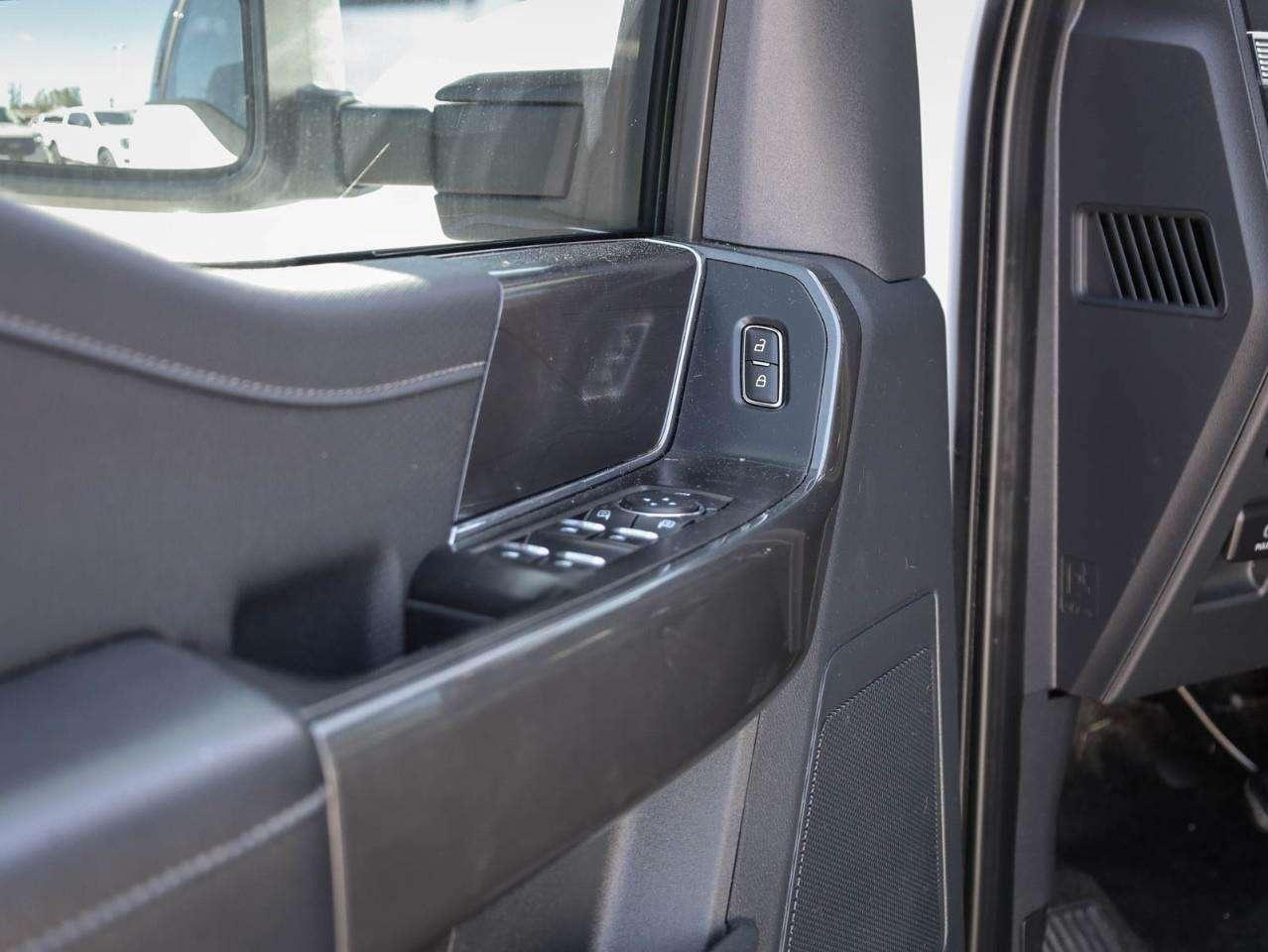 2022 Ford F-150 XLT 6.5FT, LOCAL TRADE, CLEAN ACCIDENT REPORT! Photo