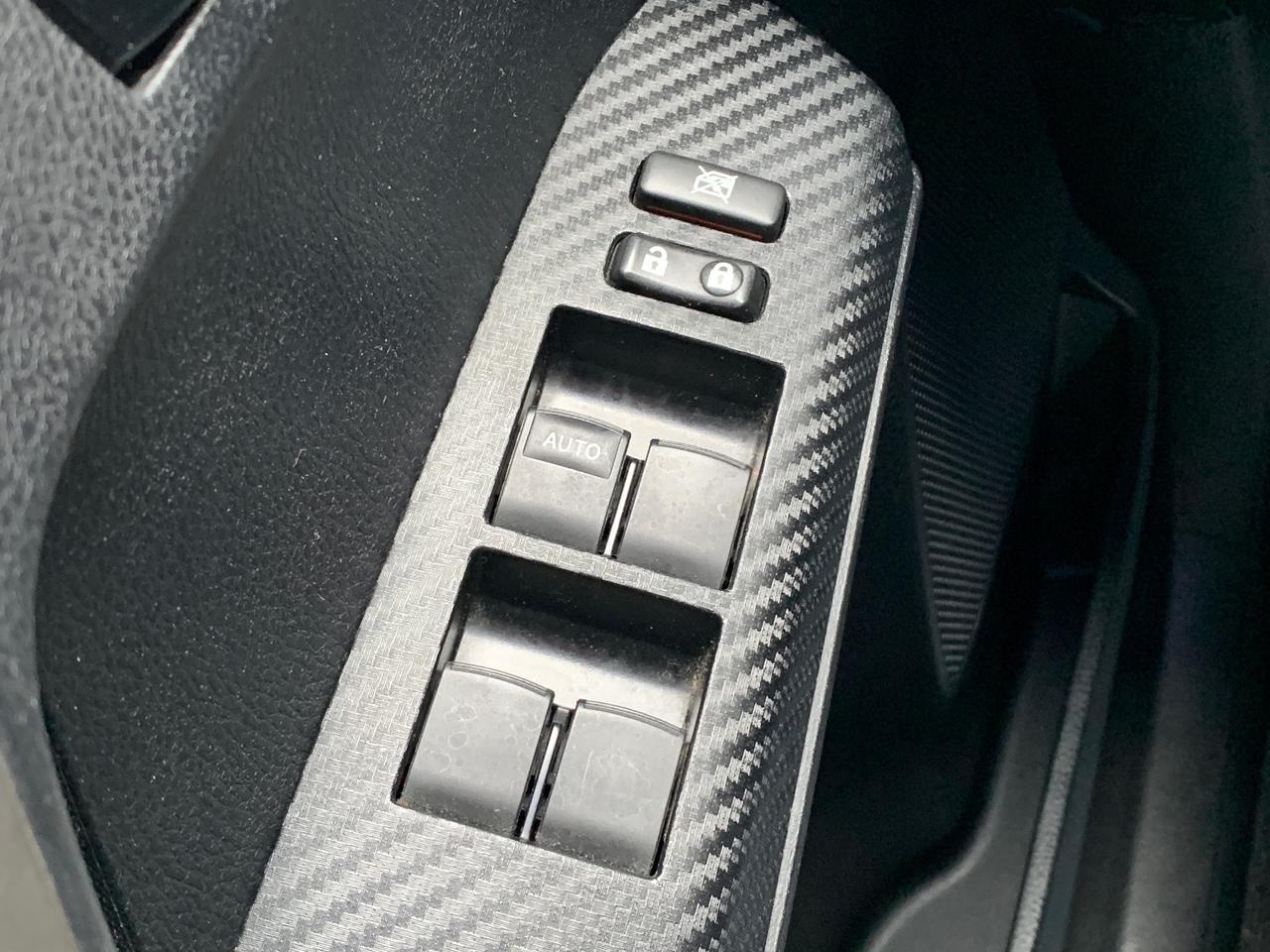 2014 Toyota RAV4 AWD 4dr LE Photo