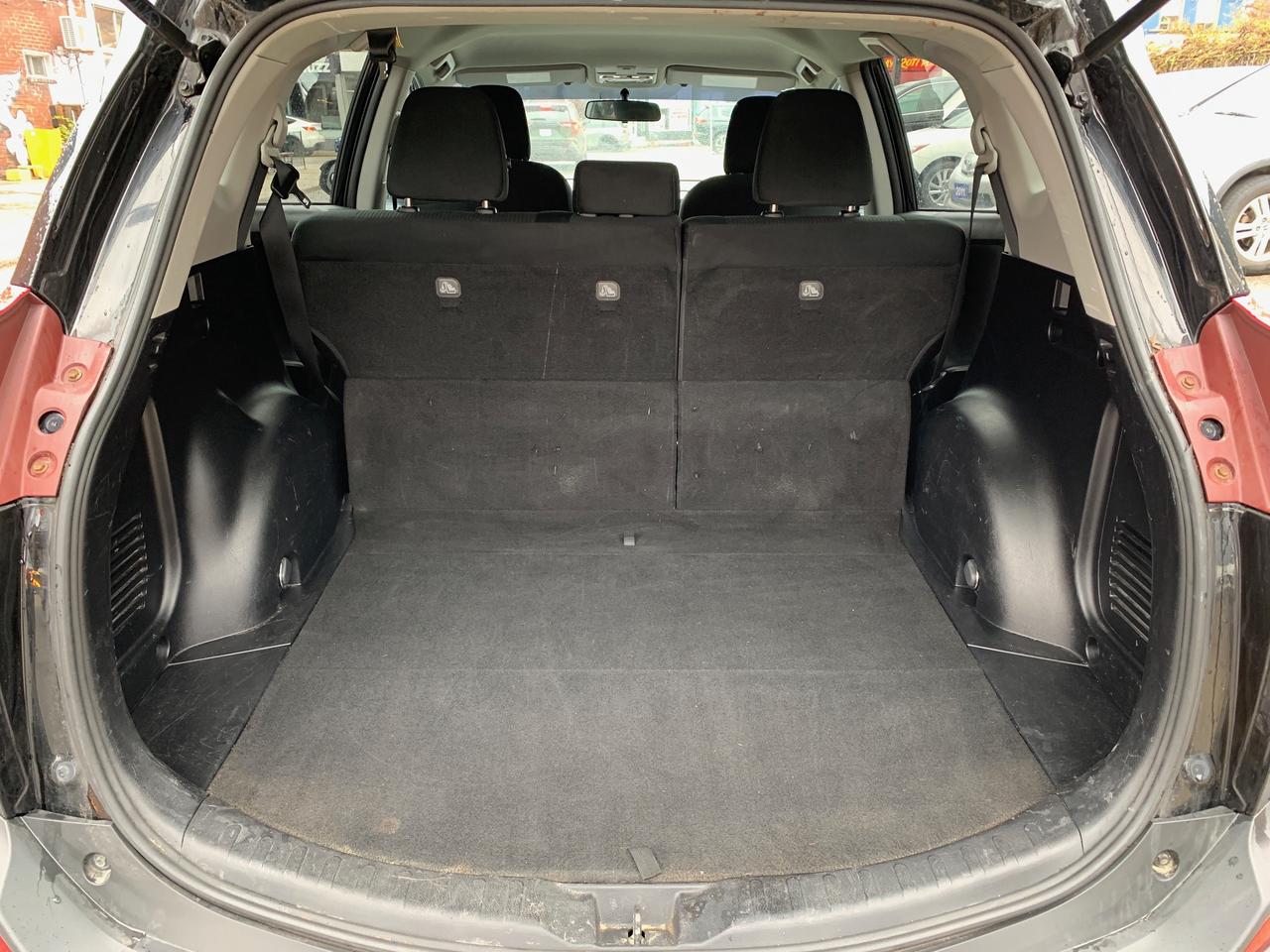 2014 Toyota RAV4 AWD 4dr LE Photo