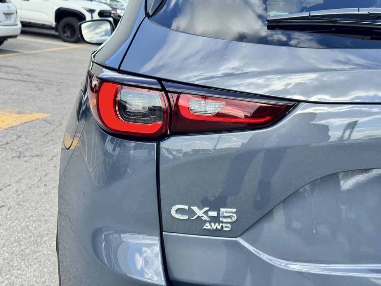 2024 Mazda CX-5 KURO AWD/ SOLD/ PENDING DELIVERY Photo