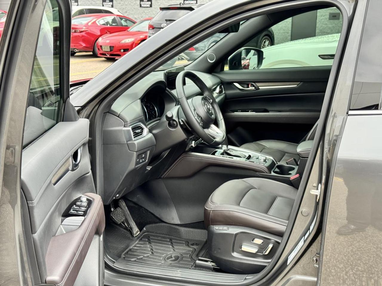 2025 Mazda CX-5 SIGNATURE/ LIKE NEW/ CPO/ EXTENDED WARRANTY Photo