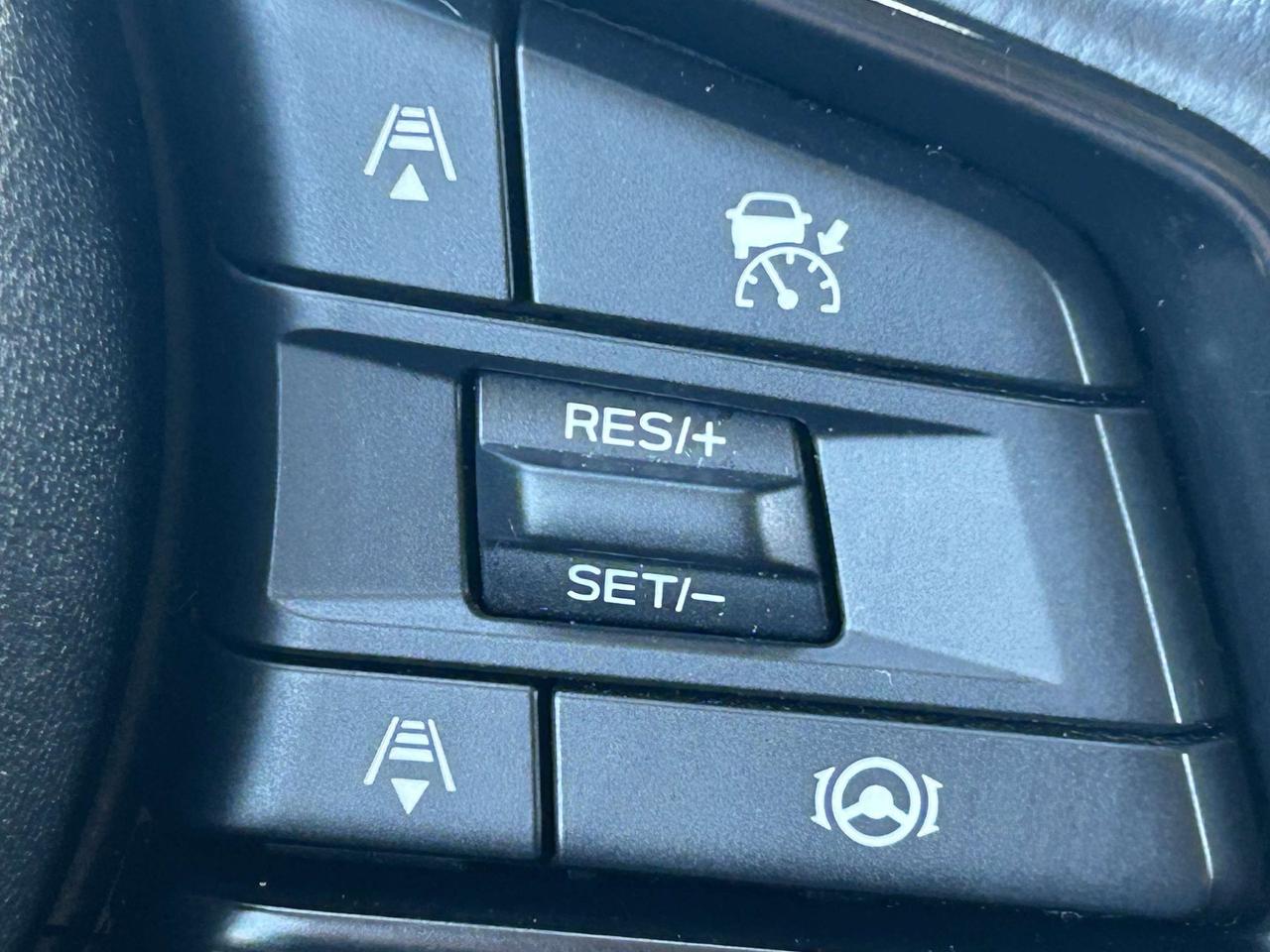 2025 Subaru ASCENT ONYX/LEATHER/HEATED SEATS/B-UP CAM*BELLEVILLE* Photo