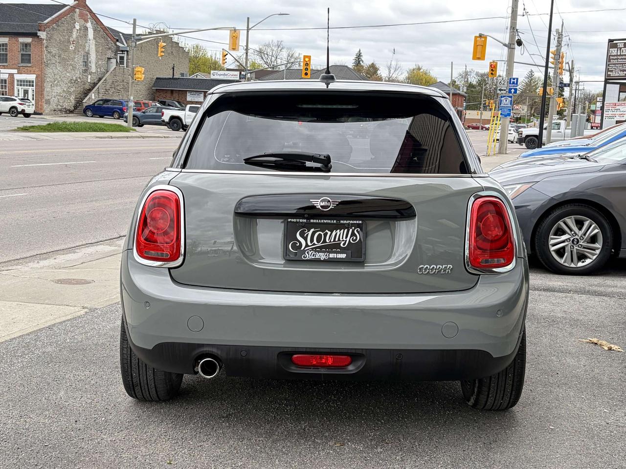 2021 MINI 5 Door Cooper  ** CALL BELLEVILLE 613*961*8848 ** Photo4
