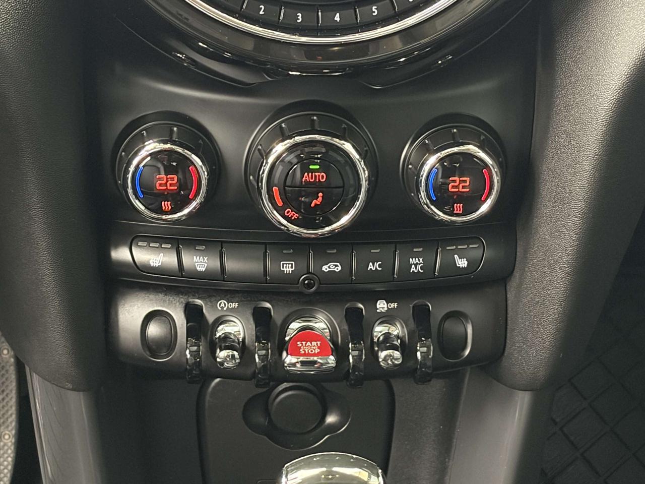 2021 MINI 5 Door Cooper  ** CALL BELLEVILLE 613*961*8848 ** Photo