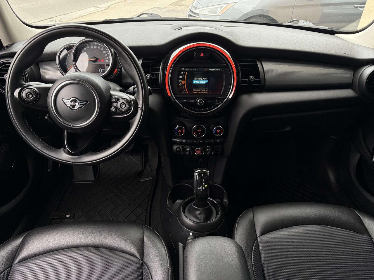 2021 MINI 5 Door Cooper  ** CALL BELLEVILLE 613*961*8848 ** Photo
