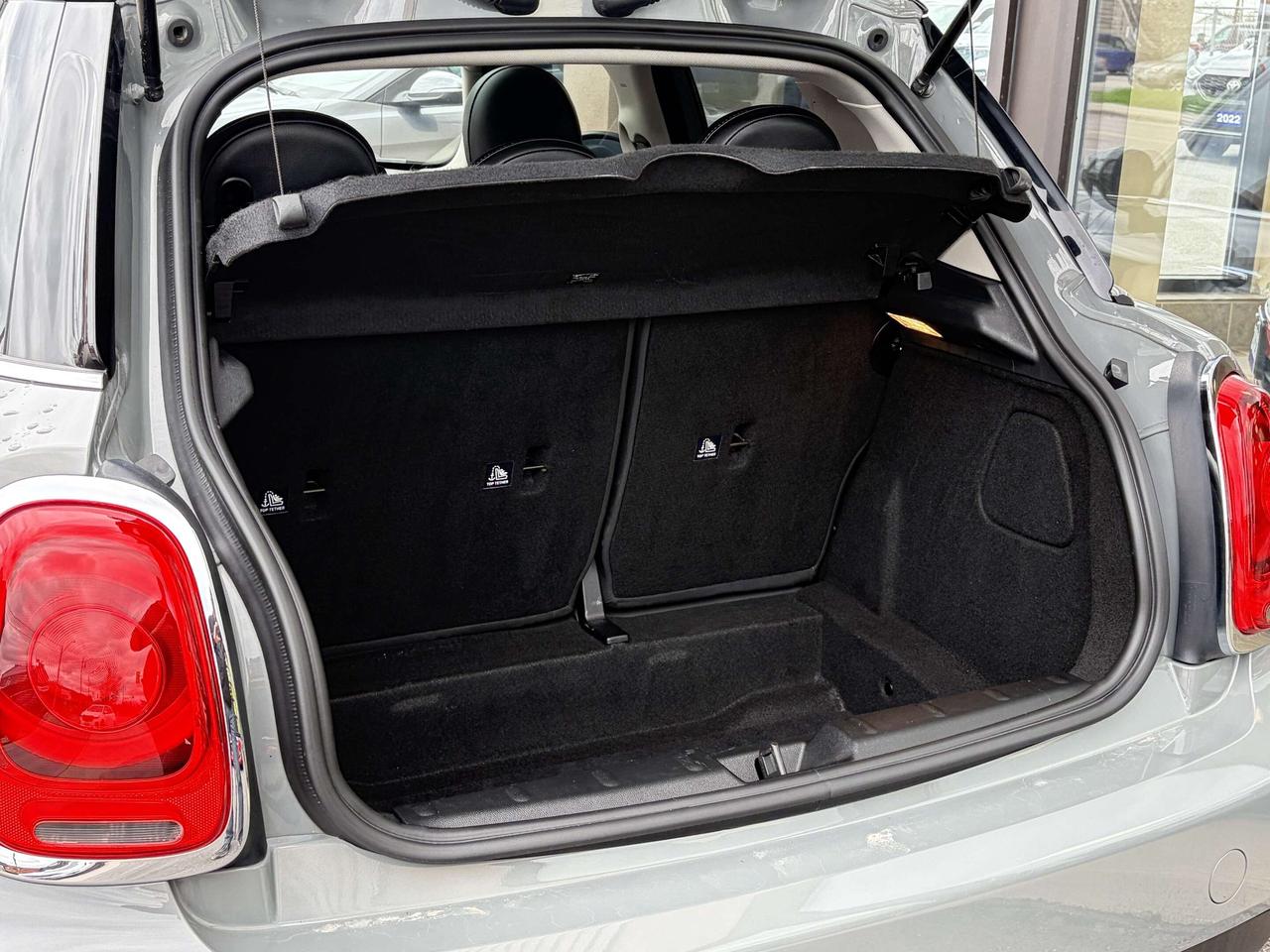2021 MINI 5 Door Cooper  ** CALL BELLEVILLE 613*961*8848 ** Photo