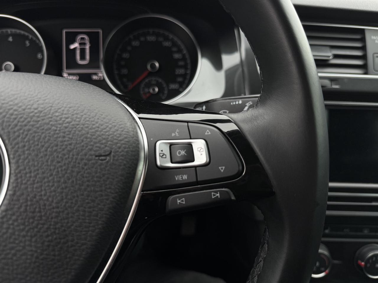 2019 Volkswagen Golf SportWagen Comfortline Manual 4MOTION Photo