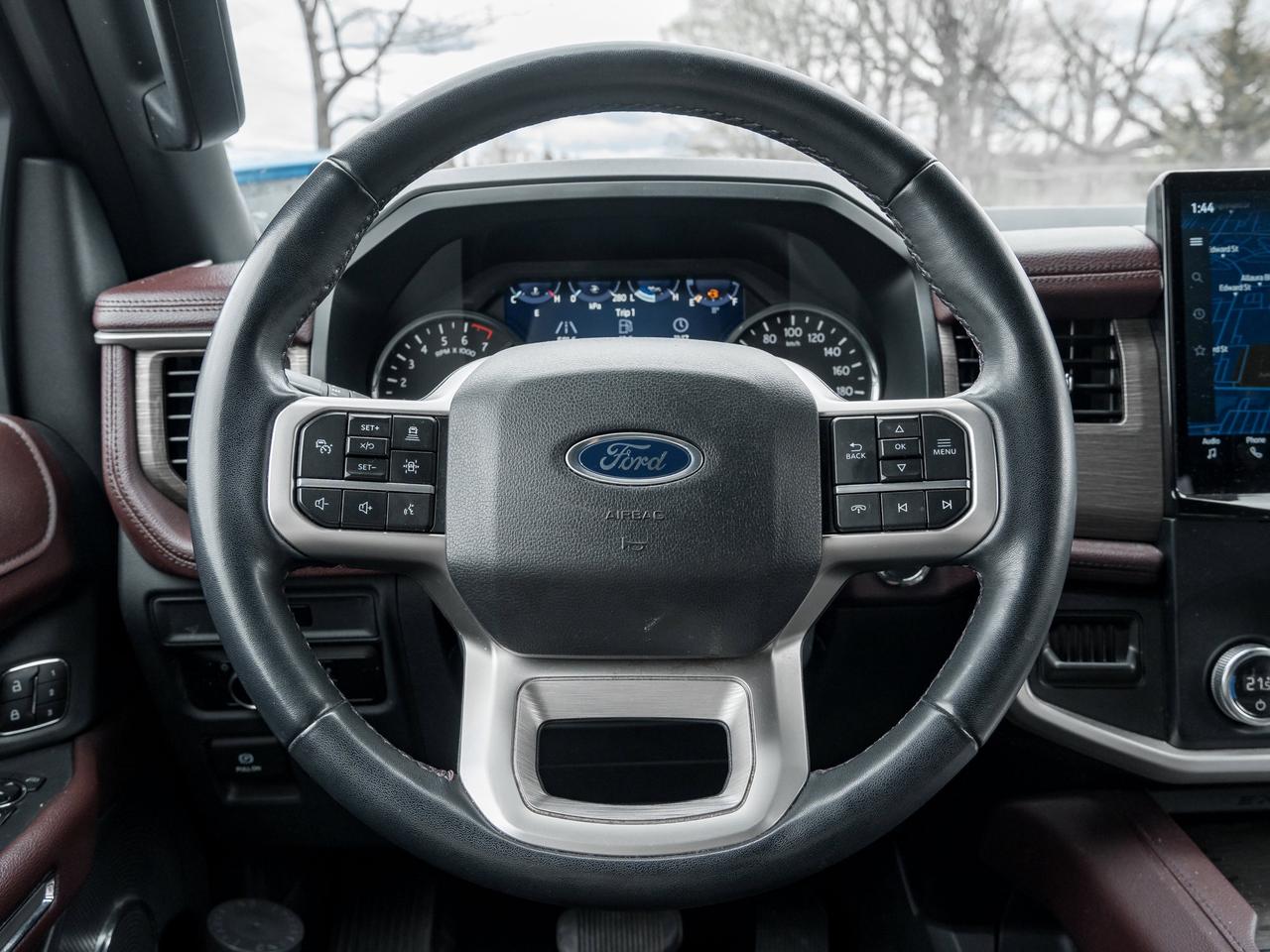 2024 Ford Expedition Limited 4X4   Clean Carfax   Heated & Cooled Seats Photo