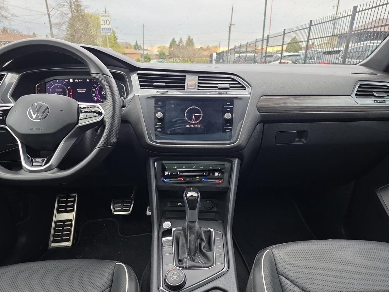 2023 Volkswagen Tiguan Highline R-Line 4MOTION * NO ACCIDENTS / 1 OWNER / Photo