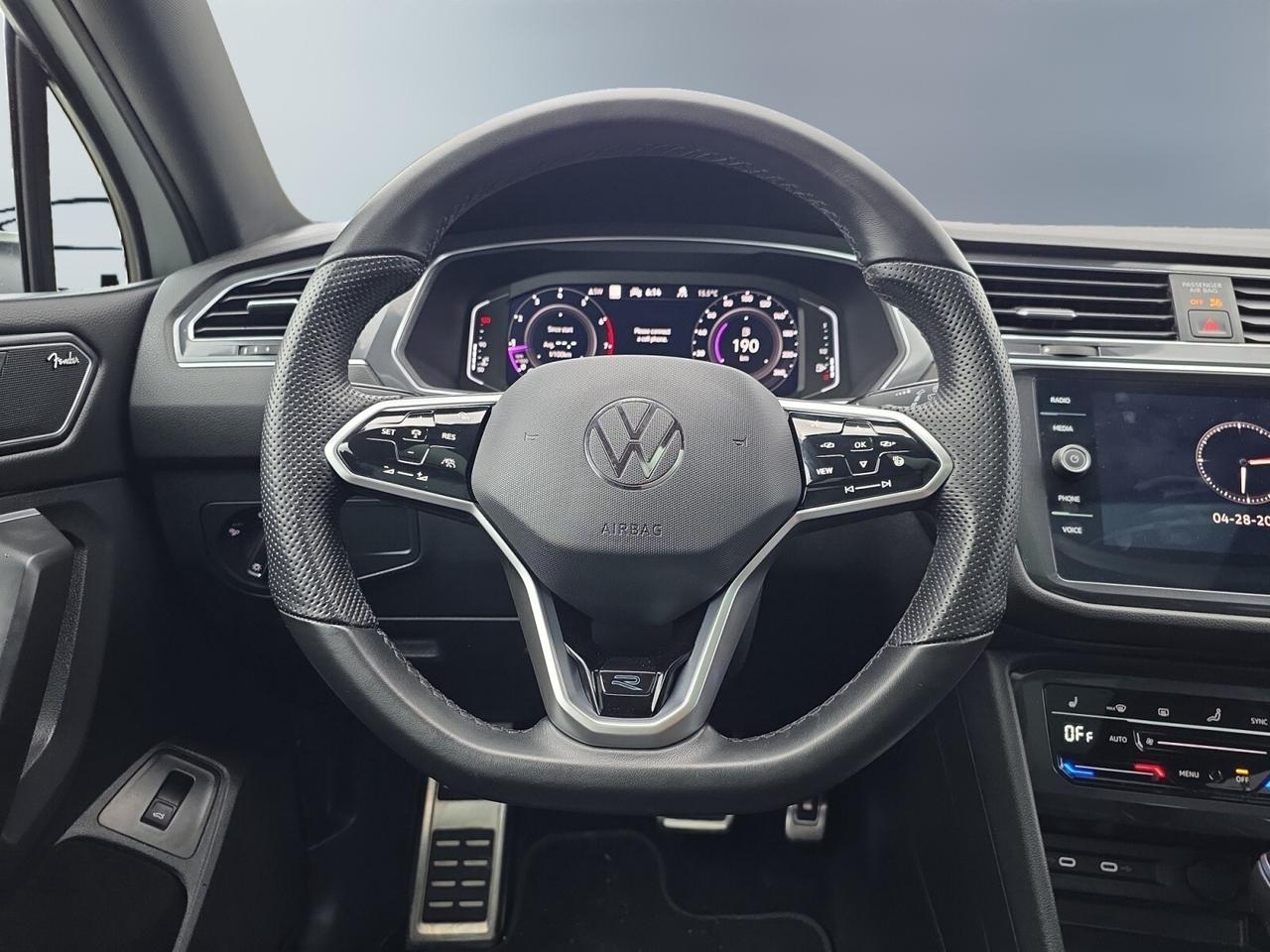 2023 Volkswagen Tiguan Highline R-Line 4MOTION * NO ACCIDENTS / 1 OWNER / Photo