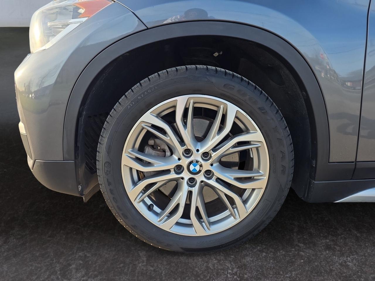 2018 BMW X1 XDrive28i * FULL SERVICE HISTORY / PANORAMIC ROOF Photo