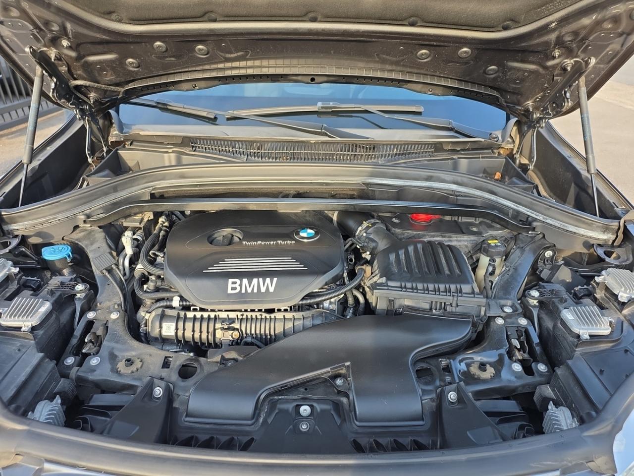 2018 BMW X1 XDrive28i * FULL SERVICE HISTORY / PANORAMIC ROOF Photo
