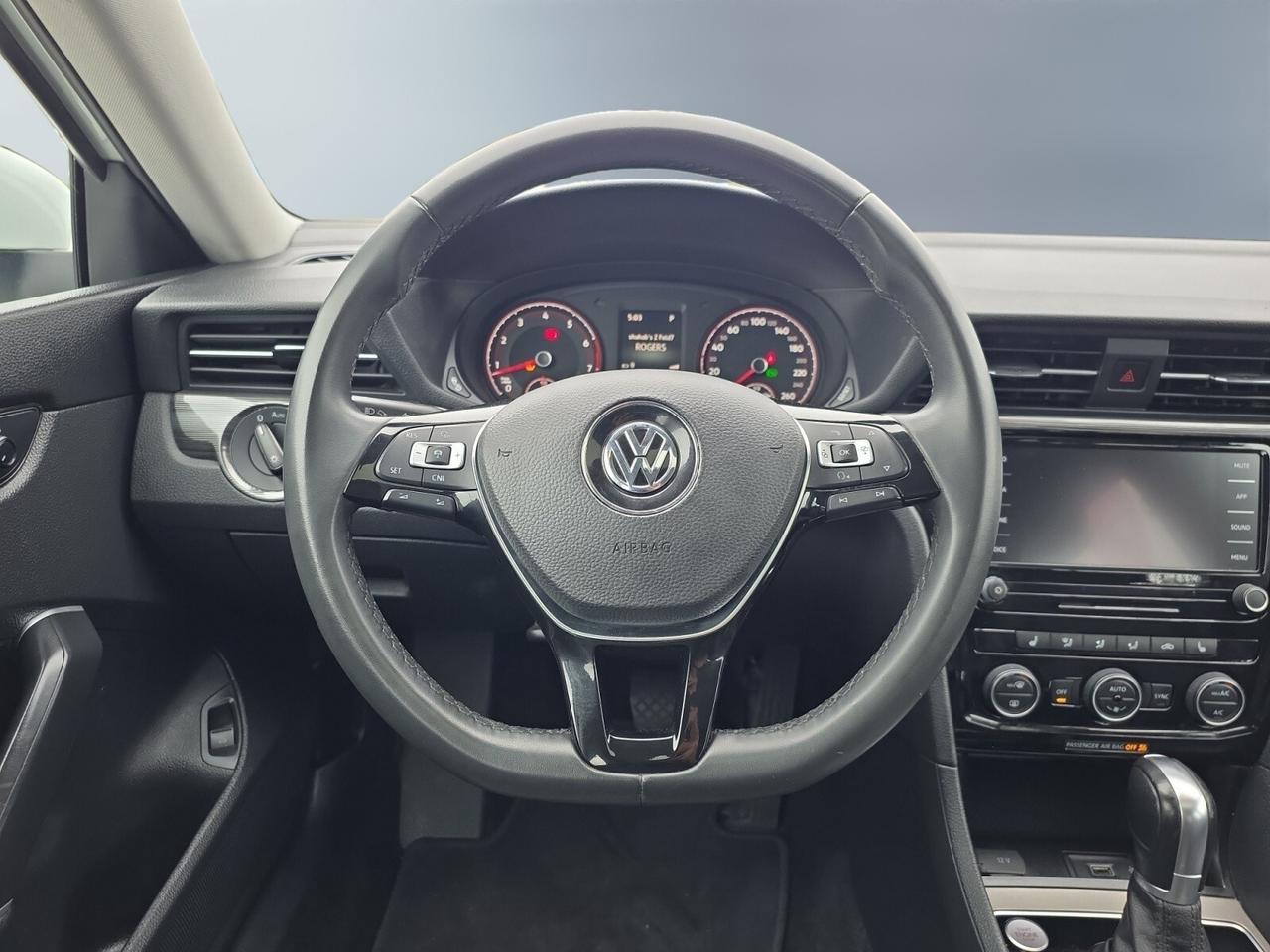 2021 Volkswagen Passat Highline * CARPLAY / ROOF / BLIND SPOT / LEATHER / Photo