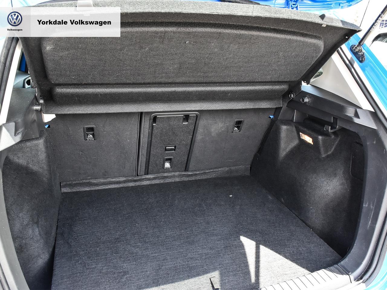 2022 Volkswagen Taos  Photo