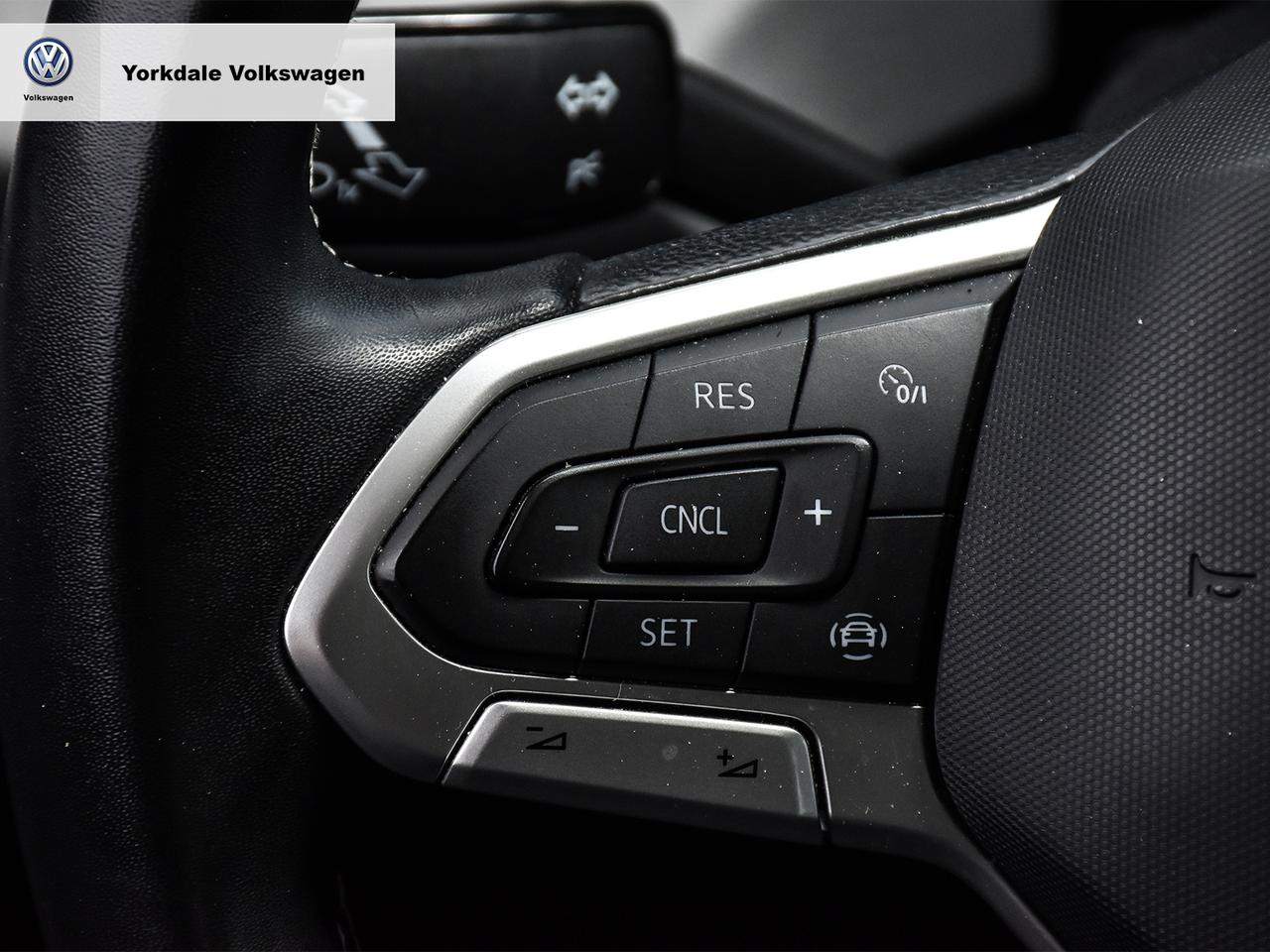 2022 Volkswagen Taos  Photo