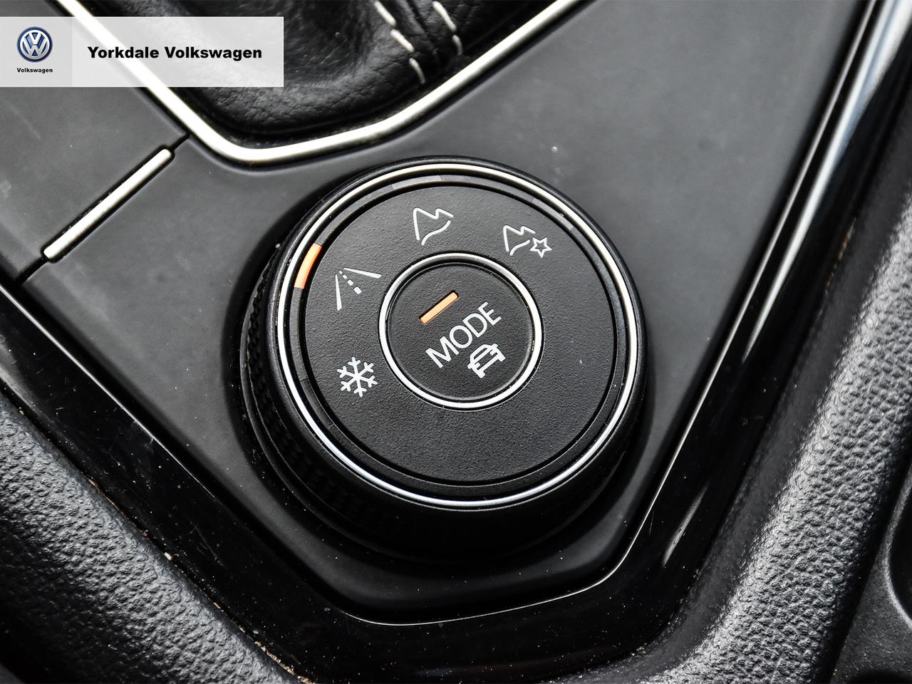 2022 Volkswagen Taos  Photo