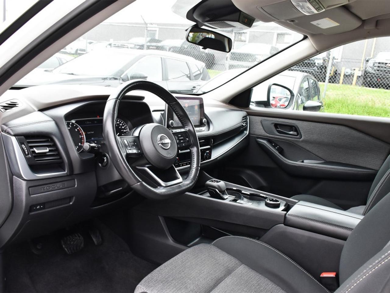 2022 Nissan Rogue S AWD   Heated Seats    CarPlay   Android Auto   R Photo