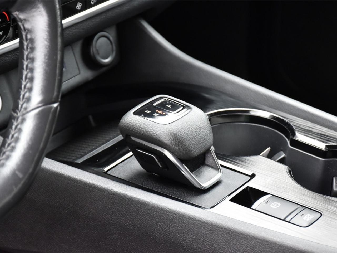 2022 Nissan Rogue S AWD   Heated Seats    CarPlay   Android Auto   R Photo