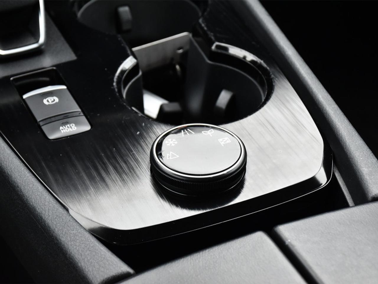 2022 Nissan Rogue S AWD   Heated Seats    CarPlay   Android Auto   R Photo
