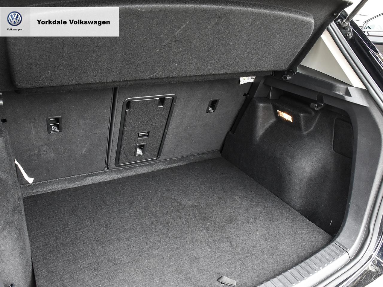 2022 Volkswagen Taos  Photo