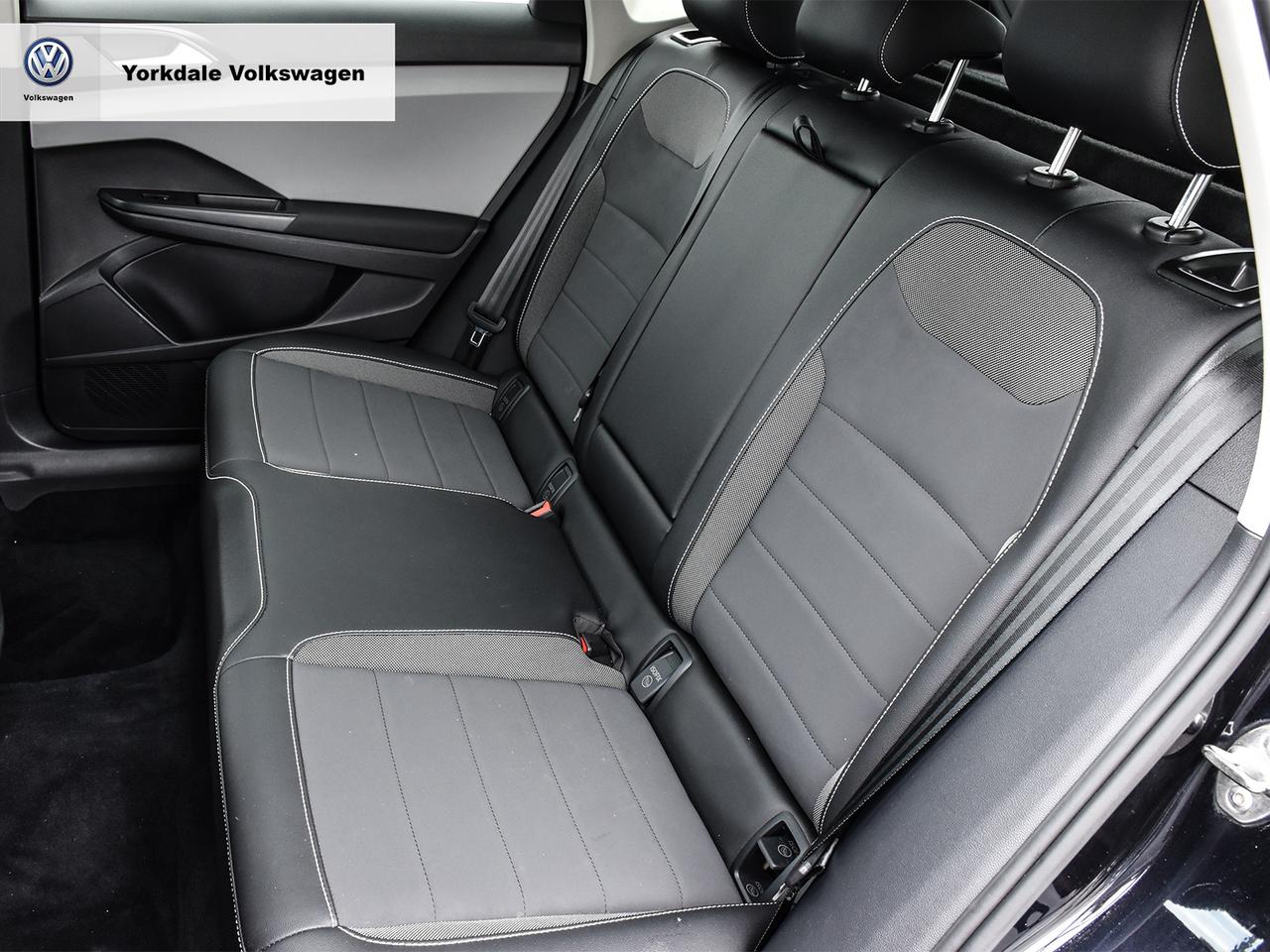 2022 Volkswagen Taos  Photo