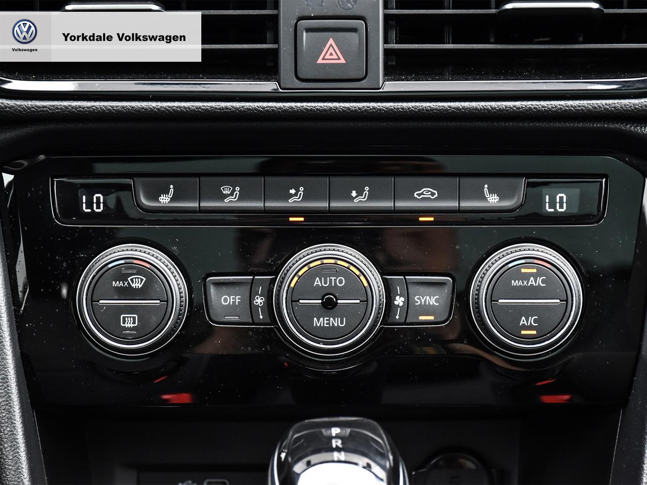 2022 Volkswagen Taos  Photo