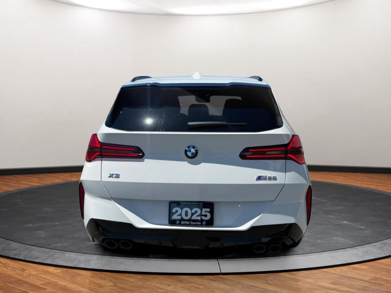 2025 BMW X3 M50 xDrive Photo