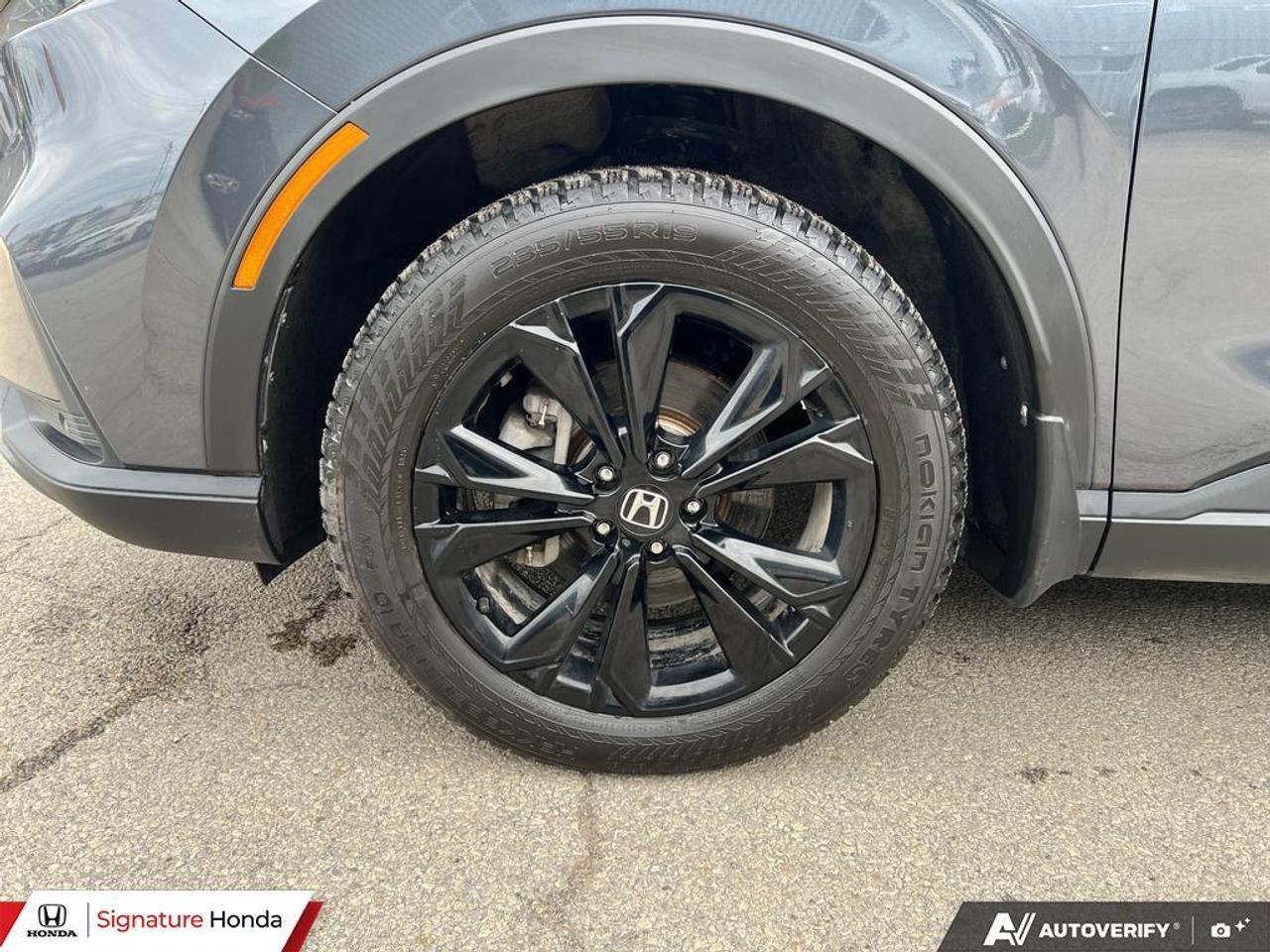2024 Honda CR-V Hybrid Touring Photo