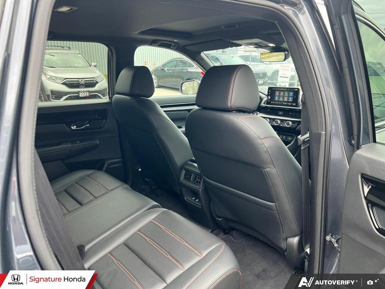 2024 Honda CR-V Hybrid Touring Photo