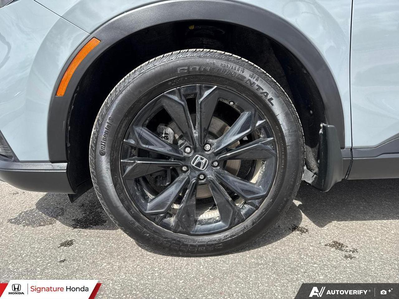2023 Honda CR-V Hybrid Touring Photo
