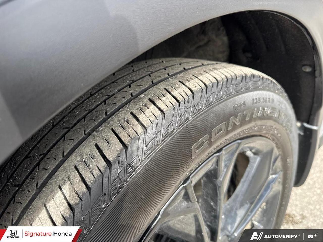 2023 Honda CR-V Hybrid Touring Photo