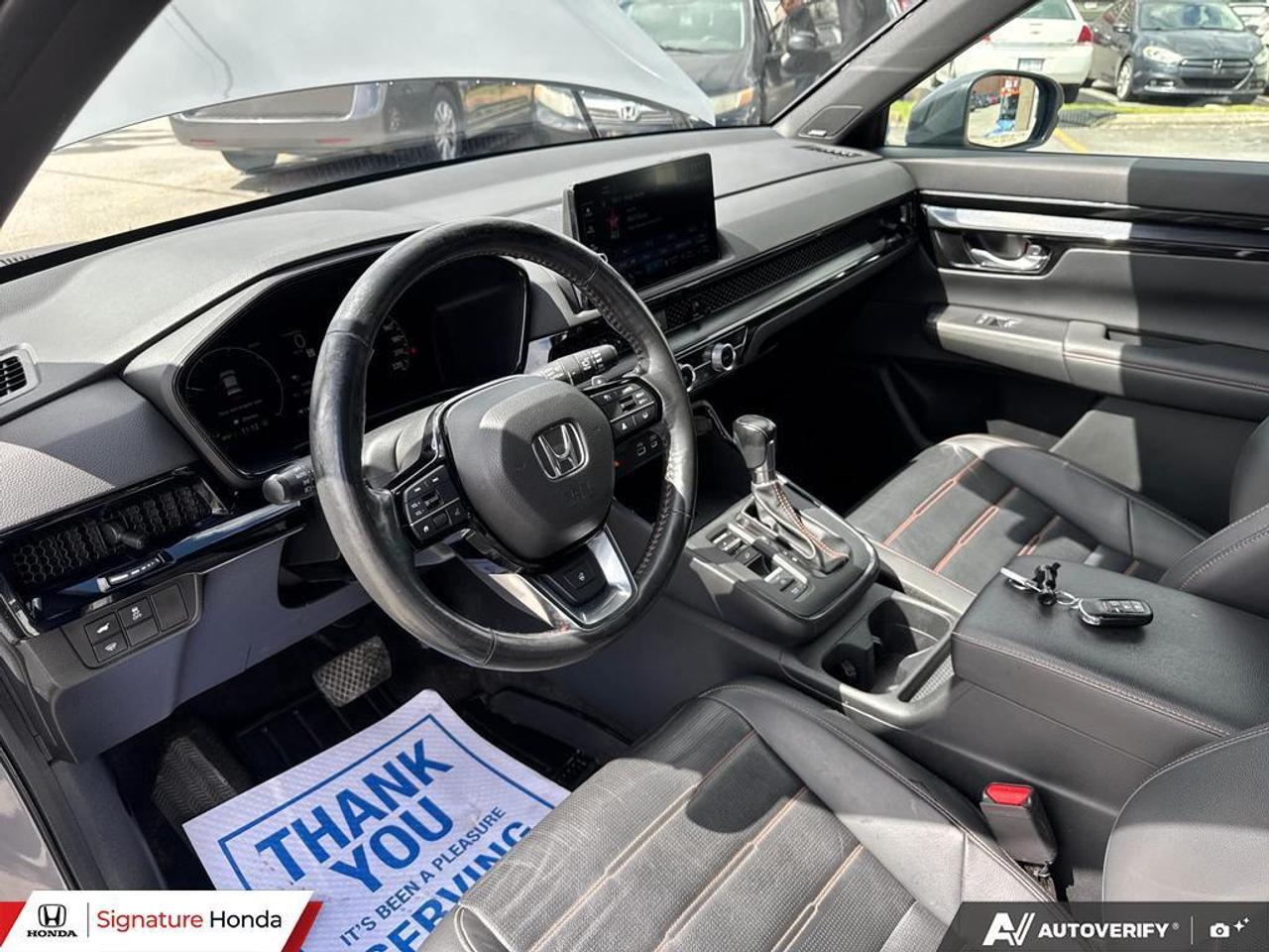 2023 Honda CR-V Hybrid Touring Photo