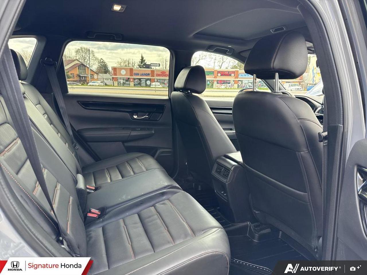 2023 Honda CR-V Hybrid Touring Photo